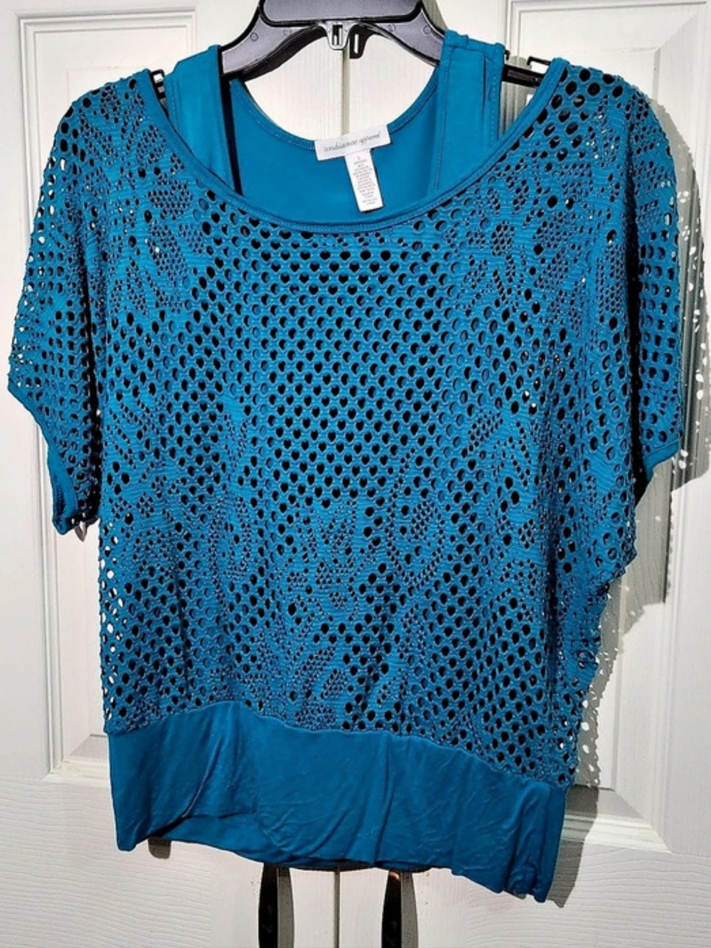 Y2K Ambiance Apparel Crochet Mesh Overlay Top in Terquoise Large Like New
